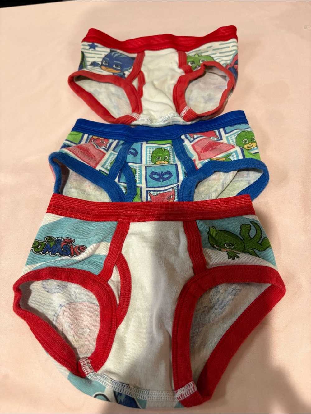 Source Unknown Kids Briefs with Red & Blue Accents (3-Pack)